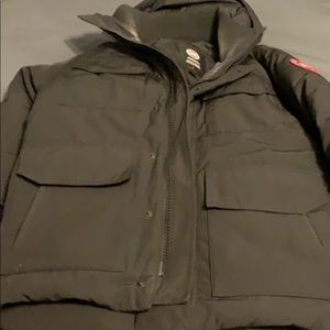 Canada goose men’s jacket for sale